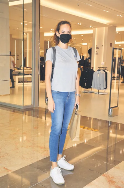 1600641663637.jpg Hazal Filiz Küçükköse coronacirüs kuralları hiçe saydı! Seda Bakan örnek oldu...-2