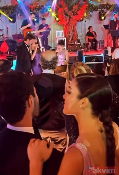 Hande Erçel ile Hakan Sabancı İtalya'da ifşa oldu! Aşklarını romantik paylaşımla ilan etmişlerdi gizli çekilen görüntü olay: "Evlenirler" - 14