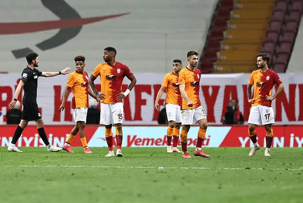 1621146363436.jpg Yeni Malatyaspor'un kalecisi Ertaç Özbir ligin kaderini değiştirdi! Galatasaray onu geçemedi-5