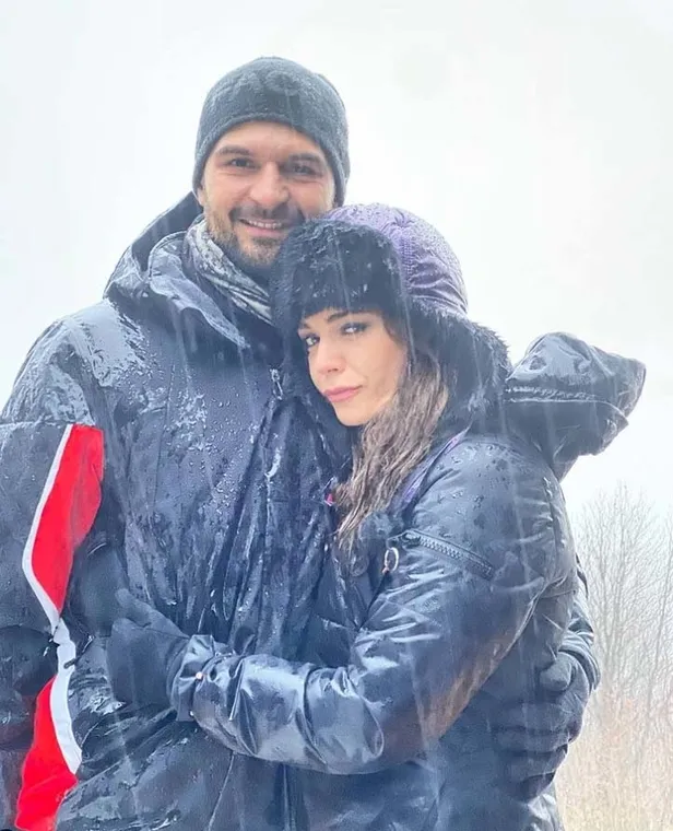 destan-dizisi-colpan-hatun-tarihte-var-mi-colpan-hatunu-canlandiran-ipek-karapinar-kimdir-kac-yasinda-nereli-evli-mi-1637657758793.jpg İpek Karapınar kimdir, kaç yaşında, aslen nereli? Destan dizisinin Çolpan Hatun'u kimdir, tarihte var mı?-3