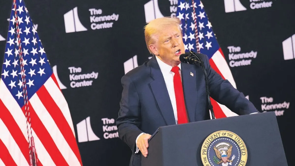 Trump’tan Putin’e uyarı: ''Rusya savaşı sonlandırmazsa sonuçlarına katlanmak zorunda”