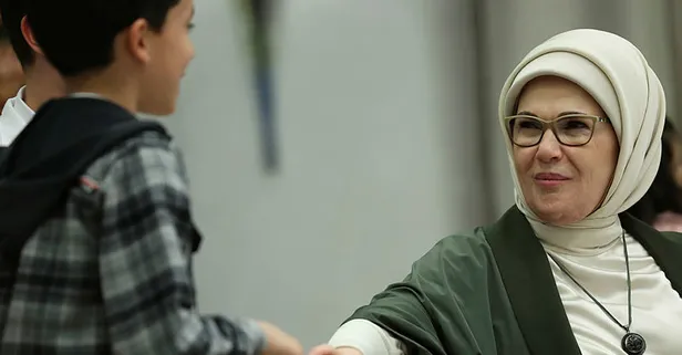 Emine Erdoğan devlet koruması altındaki çocuklarla iftarda buluştu