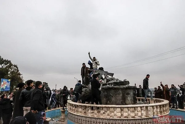 Tabka terörden kurtuldu! YPG heykelleri yıkıldı - 8