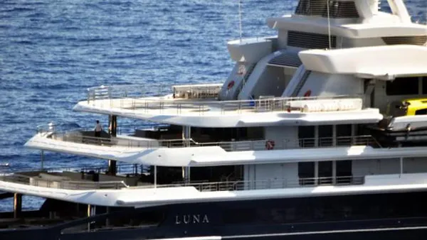 Azeri asıllı milyarder, Marmaris'ten tablo satın aldı-8