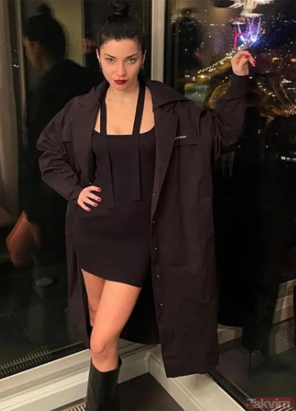 Merve Boluğur derin dekoltesiyle Nişantaşı'nda yakalandı 'Merve sana ne oldu?' dedirtti! 'Ben tutkulu bir kadınım' - 8