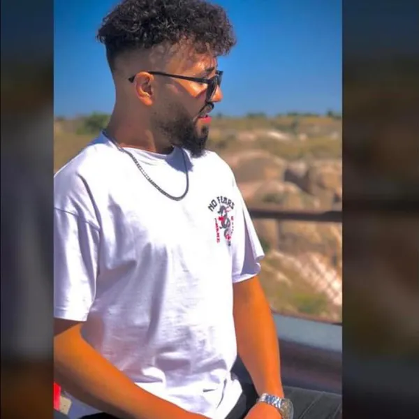 kizini-mesajla-taciz-ettigini-one-surdugu-genci-tabancayla-vurup-bogazini-bicakla-keserek-oldurdu-1662380529269.jpg Kızını mesajla taciz ettiğini öne sürdüğü genci tabancayla vurup boğazını bıçakla keserek öldürdü-3