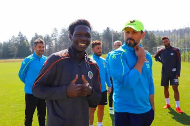 Fabrice N'Sakala'dan Erol Bulut itirafı: Fenerbahçe beni istedi ama Beşiktaş'ı tercih ettim | Transfer haberleri