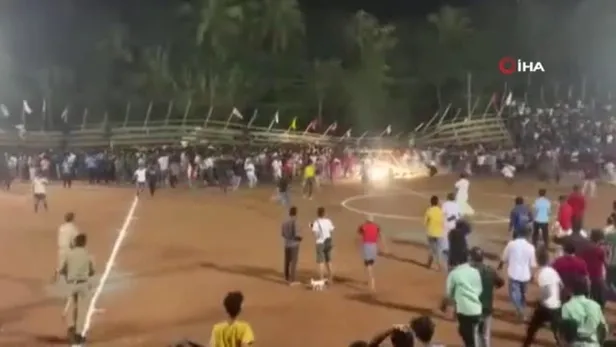 hindistanin-kerela-eyaletinde-tribun-faciasi-5i-agir-200-yarali-1647809424806.jpeg Hindistan’ın Kerela eyaletinde tribün faciası: 5'i ağır 200 yaralı-2