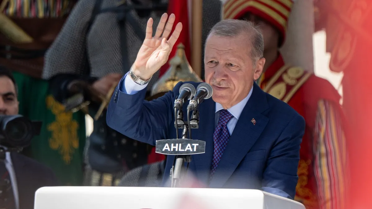 Cumhurbaşkanı Erdoğan: Zafer Haftası'nda Ecdadın Mücadelesi ve Türkiye Yüzyılı Vurgusu