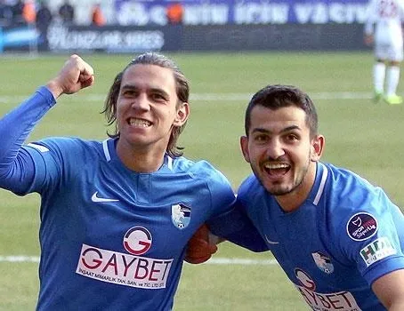 Tarkan & Taylan yakın takipte!