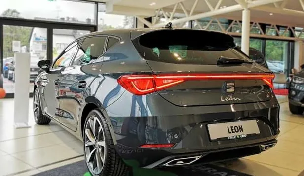 skoda-toyota-ve-seat-en-yeni-fiyat-listesi-100-bin-tl-sifir-faizle-12-ay-vade-imkani-subat-ayi-otomobil-kampanyasi-1612954774582.jpg Şubat ayı ilgi çeken otomobil kampanyası! Skoda, Toyota ve Seat en yeni fiyat listesi; 100 bin TL sıfır faizle 12 ay vade imkanı!-5