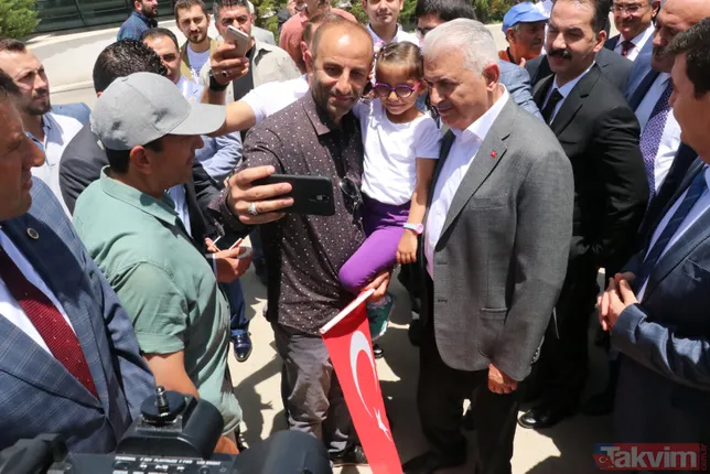 Binali Yıldırım'ı memleketinde yüzlerce hemşehrisi uğurladı! Tokalaşma kuyruğu 1 saat sürdü