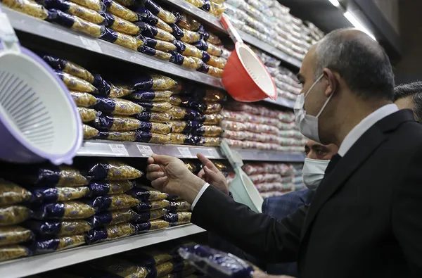 Son dakika: Ticaret Bakanlığı'ndan fahiş fiyat uygulayanlara ceza yağdı: 11 milyon 244 bin 727 lira idari para cezası-2