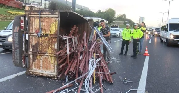 Son dakika: TEM’de trafiği kilitleyen kaza!