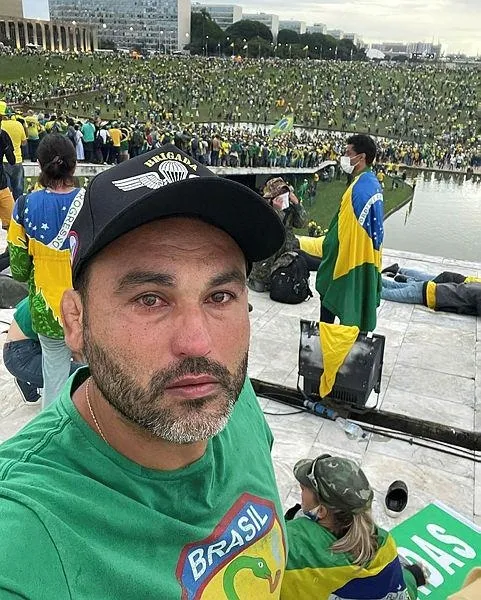 1673292150078.jpeg Brezilya'daki ABD ve CIA destekli darbe girişiminde 1200 kişi gözaltına alındı!-4