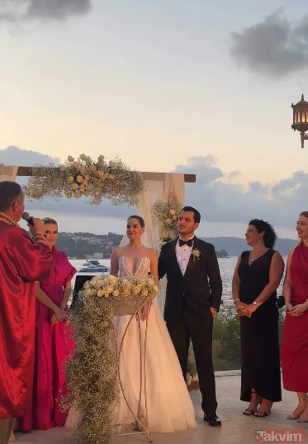 (Ezgi Şenler Ve Ömer Gürgen'in Düğününden Kareler...)