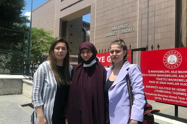 Mahkemeden çarşaflı kadına hakarete ödül gibi ceza