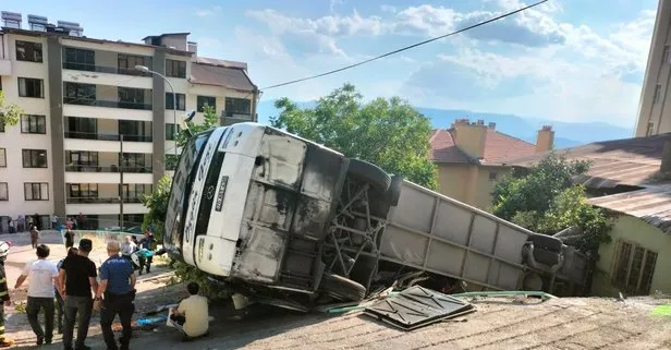 Karaman’da can pazarı! Tur otobüsü evin bahçesine daldı: 26 yaralı