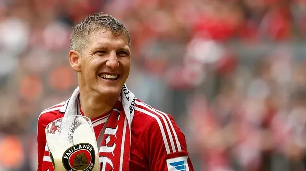 bayern-munihin-futbol-dhisi-bastian-schweinsteiger-1591748683837.jpeg