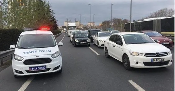 İstanbul trafiğinin en işlek noktasında zincirleme kaza: Yaralılar var