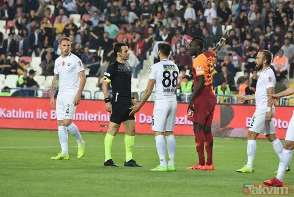 Galatasaray'da Selçuk İnan penaltı pozisyonuna açıklık getirdi! - 7