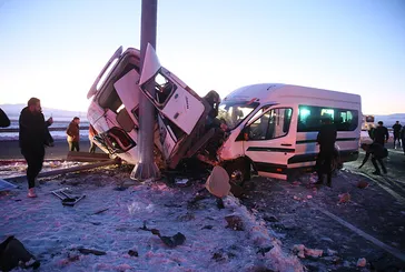 1’i ağır 27 yaralı! Kars’ta ortalık can pazarına döndü