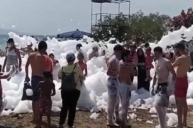 Bursa'daki köpük partisine gözaltı kararı