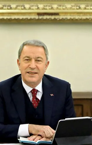 Bakan Akar'dan 'Dünya Pilotlar Günü' mesajı