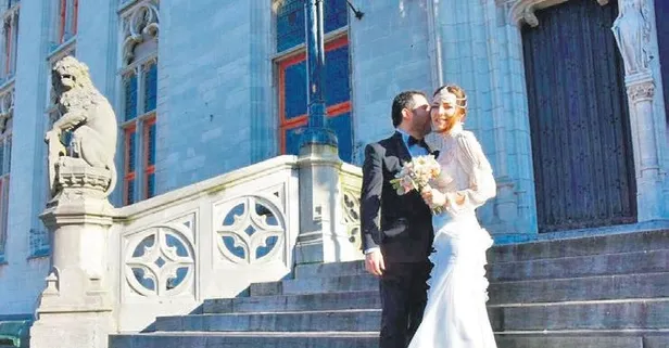 İlk günkü gibi romantikler! Burcu Kara'nın evlilik yıldönümü kutlaması masalları anımsattı!