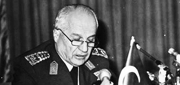 12 Eylül askeri darbesine ilişkin davada, dönemin Genelkurmay Başkanı, 7. Cumhurbaşkanı Kenan Evren ile Hava Kuvvetleri Komutanı emekli Orgeneral Tahsin Şahinkaya, Ses ve Görüntü Bilişim Sistemi aracılığıyla hakim karşısına çıktı.