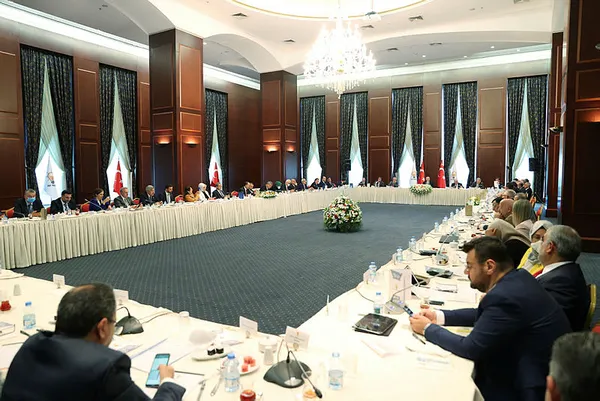 son-dakika-ak-parti-istisare-toplantisi-sonrasi-omer-celikten-onemli-aciklamalar-1625134667239.jpg SON DAKİKA! AK Parti İstişare Toplantısı sonrası Ömer Çelik'ten önemli açıklamalar-5