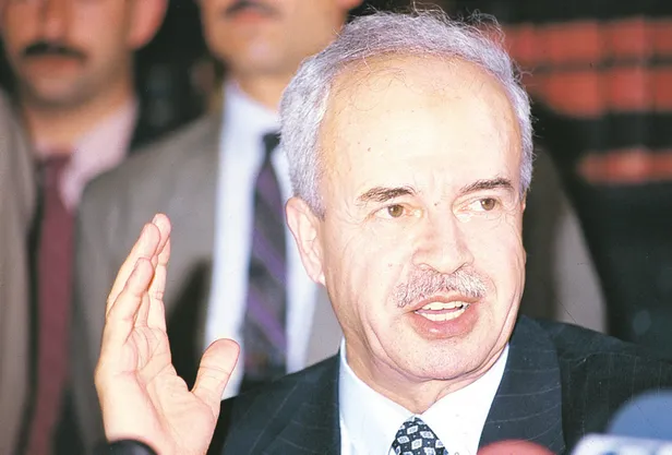 sevket-kazan-kimdir-kac-yasinda-ve-nereli-eski-adalet-bakani-sevket-kazan-hayatini-kaybetti-1583781503731.jpg Şevket Kazan kimdir, kaç yaşında ve nereli? Eski Adalet Bakanı Şevket Kazan hayatını kaybetti!-1