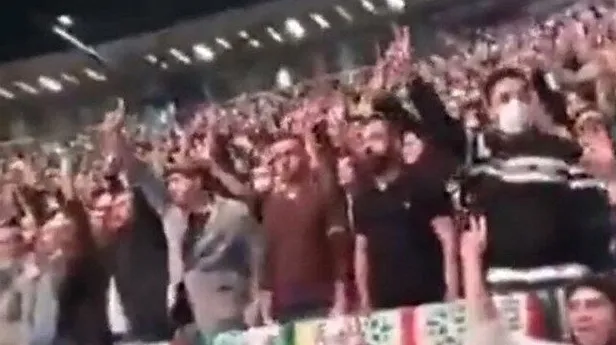 hdp-istanbul-kongresinde-ocalan-sloganlari-pkk-marsi-okuyup-ant-ictiler-1639329918002.jpeg HDP'nin İstanbul Kongresi'nde skandal! 'Öcalan' sloganı atan bölücüler PKK marşı okuyarak ant içti-3