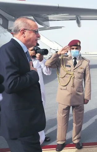 Başkan Erdoğan Kovid-19 tedbirleri sonrası ilk ziyaretini Katar'a yaptı