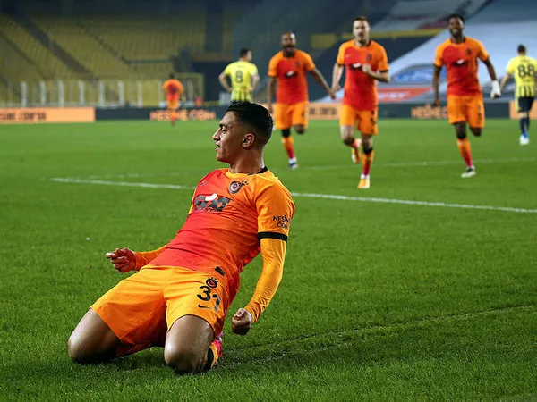 takvimcomtr-duyurmustu-galatasarayin-yildizi-mostafa-mohamedden-fenerbahce-itirafi-1612876495815.jpg