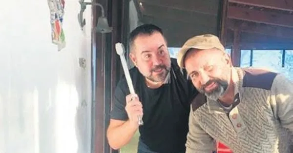 ata demirer den mangal basinda gulduren poz takvim