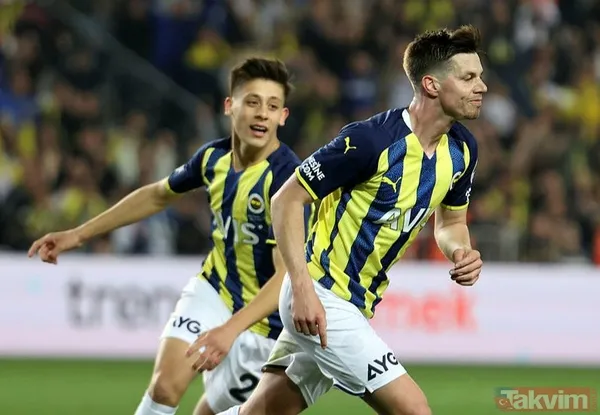Fenerbahçe'de ayrılık mevsimi! Rossi, Szalai, Berisha... - 13