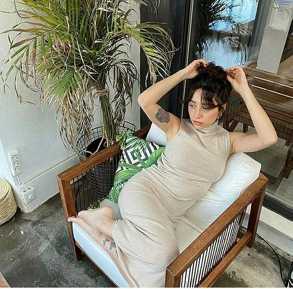 Zeynep Bastık gidecek Melisa Şenolsun ve Yasemin Özilhan gelecek: Samsung'tan 1 milyon dolarlık ret-6
