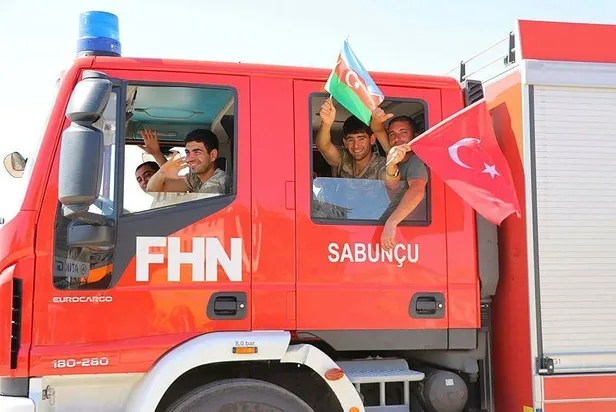 Azerbaycan'dan 220 itfaiye eri daha yangın bölgelerine geldi: "Biz kardeş Türkiye'mizin yanındayız"-5
