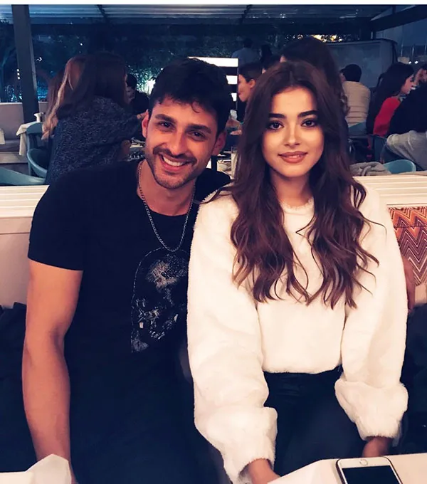 Hande Erçel'in ikizini buldu!-2