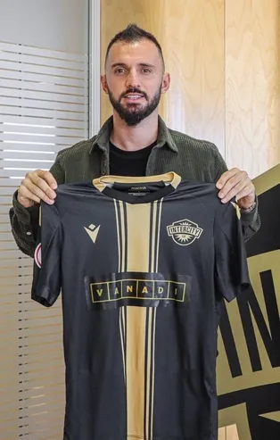 Galatasaray ile Şampiyonlar Ligi'nde oynuyordu! İspanya 3. Lig'ine kadar düştü... Emre Çolak'tan sürpriz imza