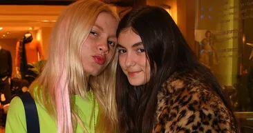 Aleyna Tilkinin kardeşi Ayça, Serenay Sarıkayayı taklit ederse... Küçük Tilki iş başında