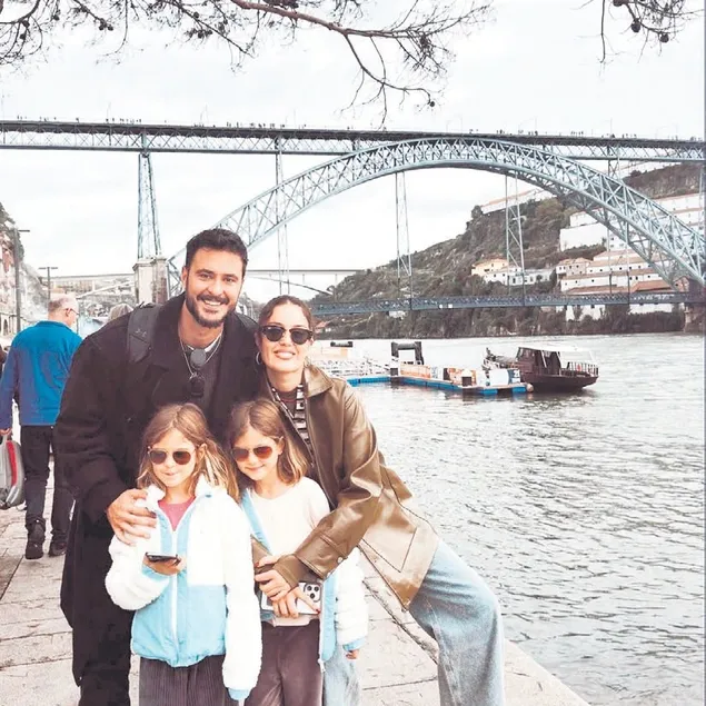 Ayrılsak da beraberiz