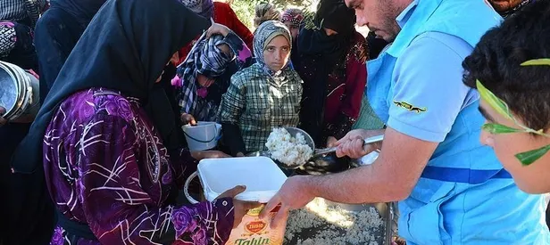 Türkiye'den Azez'e 'ilk iftar' için yardım