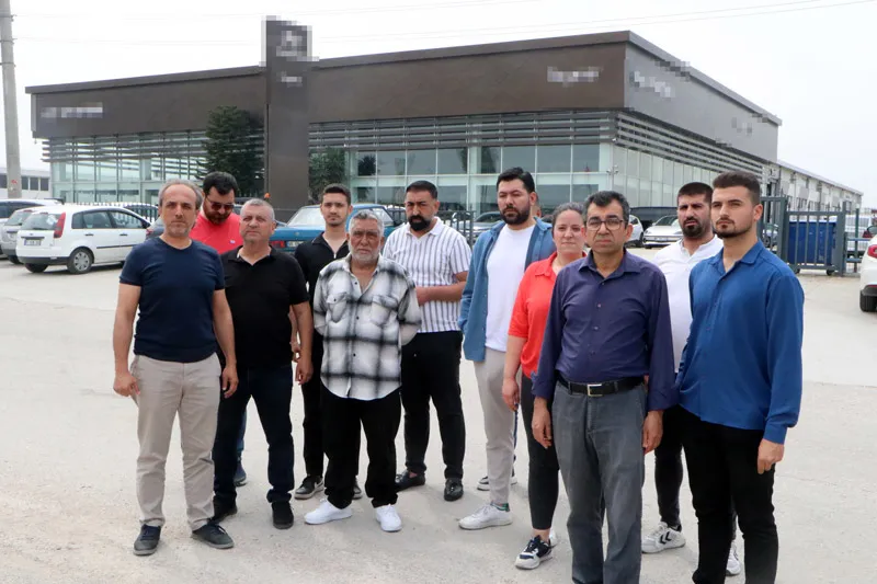 Sıfır otomobilleri sahte plaka ve ruhsatla satıp, parasını zimmetine geçirdi (DHA)