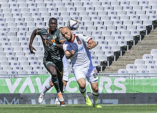 Fatih Karagümrük evinde Alanyaspor'a 1-0 yenildi | MAÇ SONUCU-1