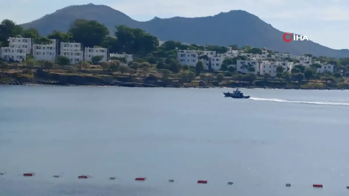 Bodrum Akyarlar'da skandal görüntü: Yunan botu Türk karasularına girdi!