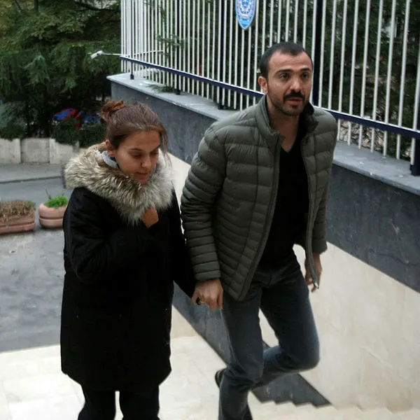 Demet Akalın'dan boşanan Okan Kurt'tan ilk paylaşım!-5