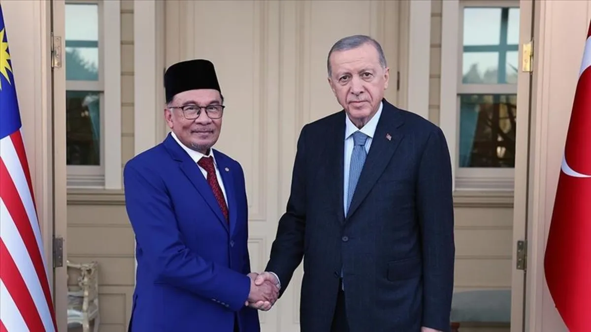 Başkan Erdoğan'dan Asya turunda İsrail mesajı: Yine sözünü tutmadı! Malezya ve Türkiye arasında 11 anlaşma imzalandı