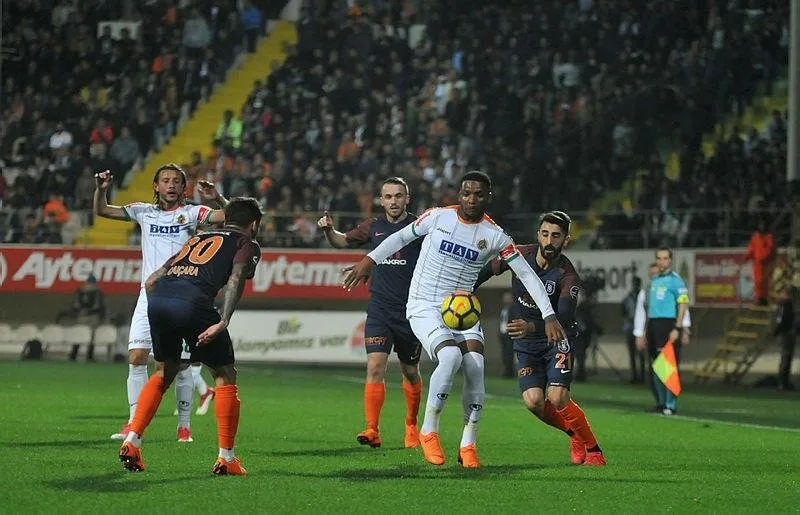 Başakşehir Alanya’da ağır yaralı!